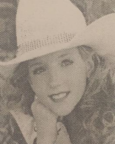 Cassie Vierstra 1999 - 2000